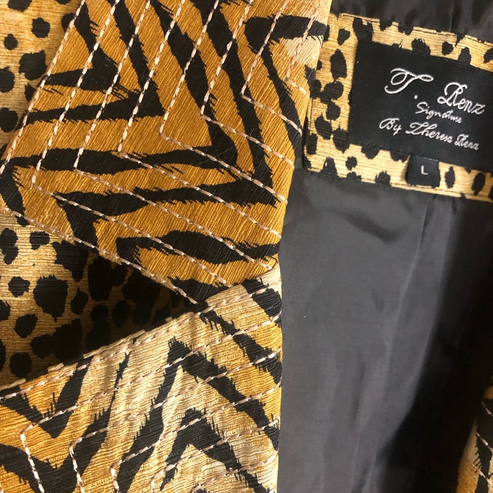 T. Renz signature by Theresa Renz mostly silk coat - Picture 10 of 13
